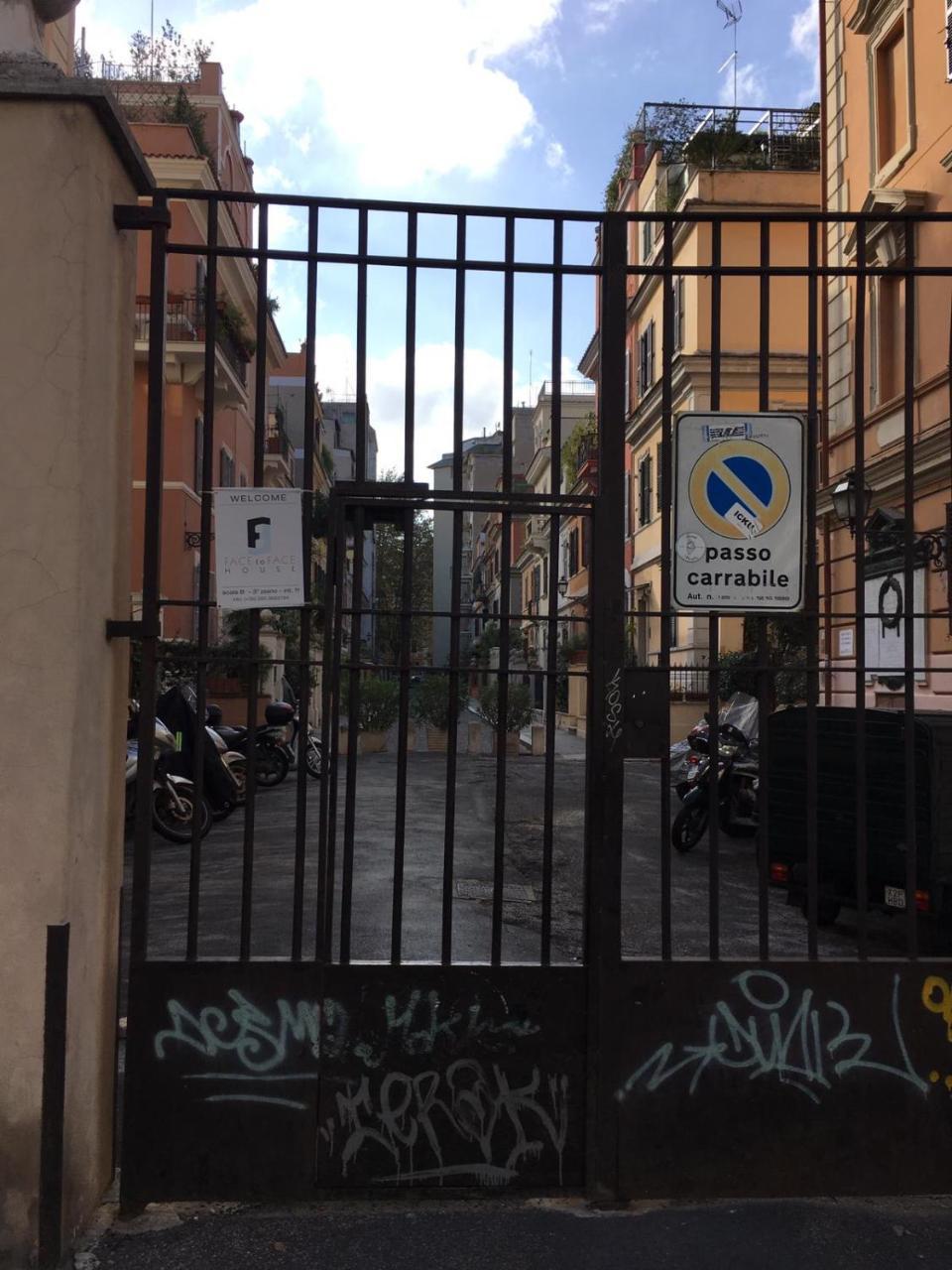 Face To Face House Bed & Breakfast Rome Bagian luar foto
