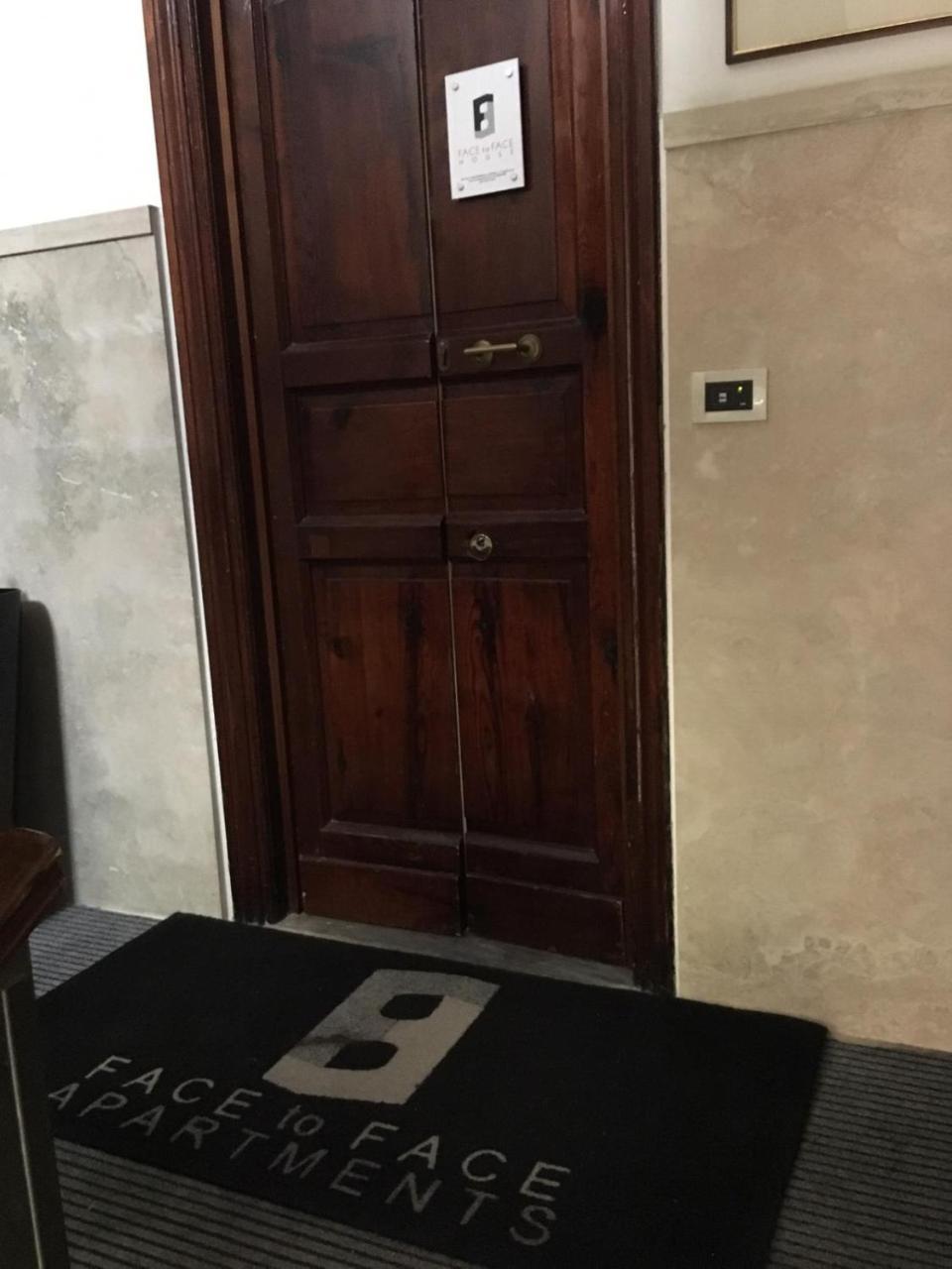 Face To Face House Bed & Breakfast Rome Bagian luar foto